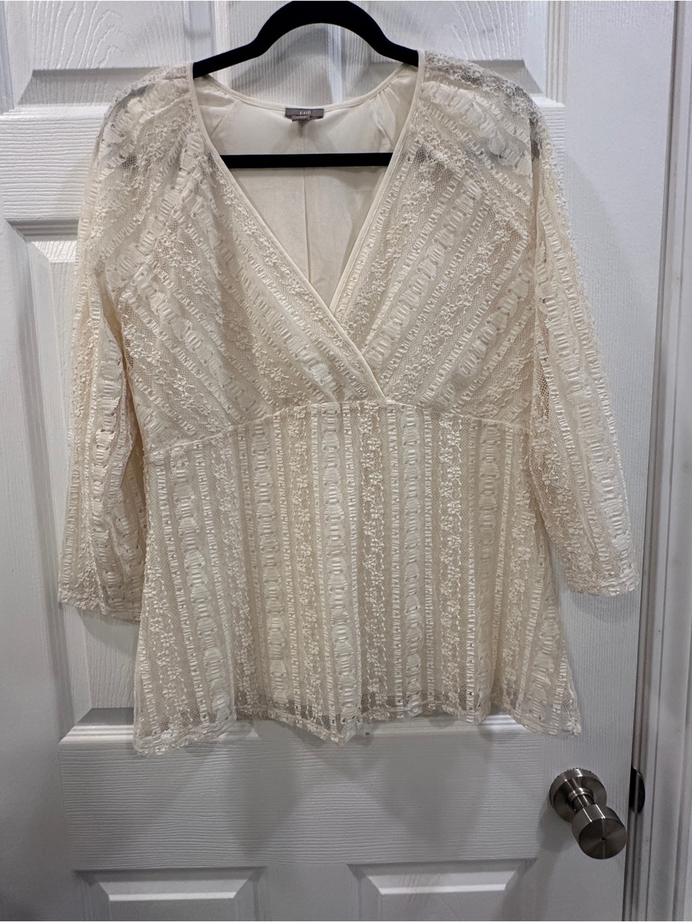 J.jill ivory lace v neck long sleeve blouse size L EUC